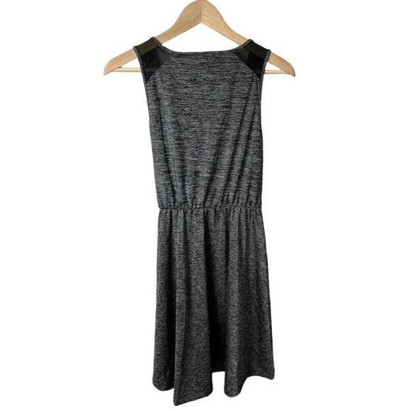 Athleta Sweet Saturday Faux Wrap Sleeveless Mesh Strap Dress Size Small Women's - Picture 3 of 7